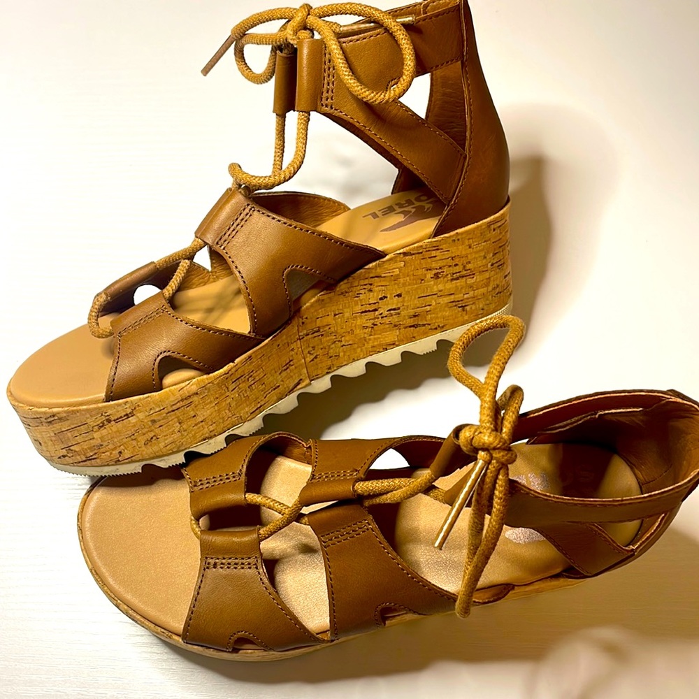 SOREL Cameron Flatform sandal